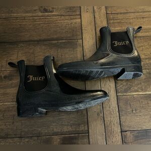 Sleek Black Women's Chelsea Rain Bootie